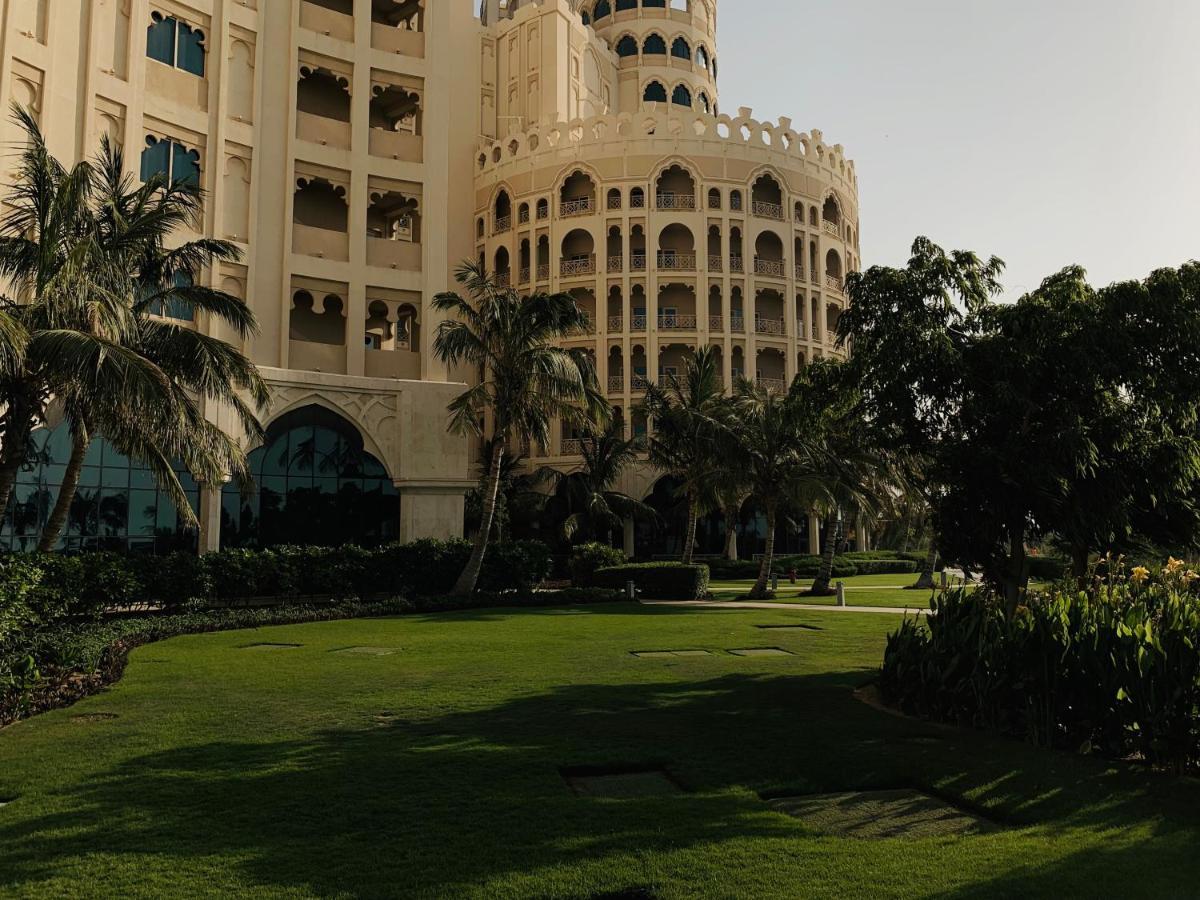 Private Suites Al Hamra Palace At Golf & Sea Resort Рас-эль-Хайма Экстерьер фото