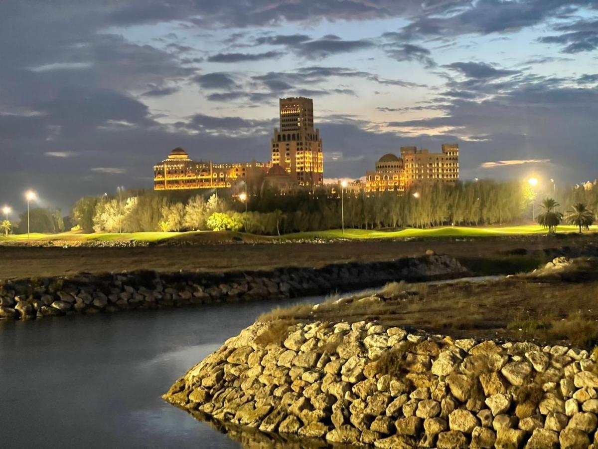 Private Suites Al Hamra Palace At Golf & Sea Resort Рас-эль-Хайма Экстерьер фото